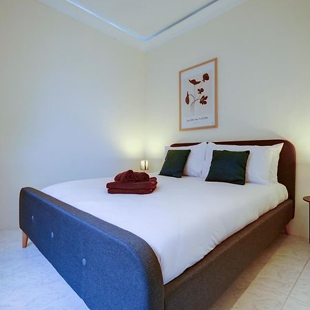 Traditional Maltese Townhouse, Roof Terrace And Views 센글리아 외부 사진