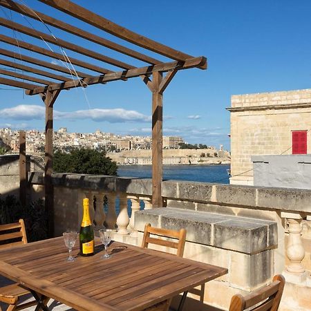 Traditional Maltese Townhouse, Roof Terrace And Views 센글리아 외부 사진