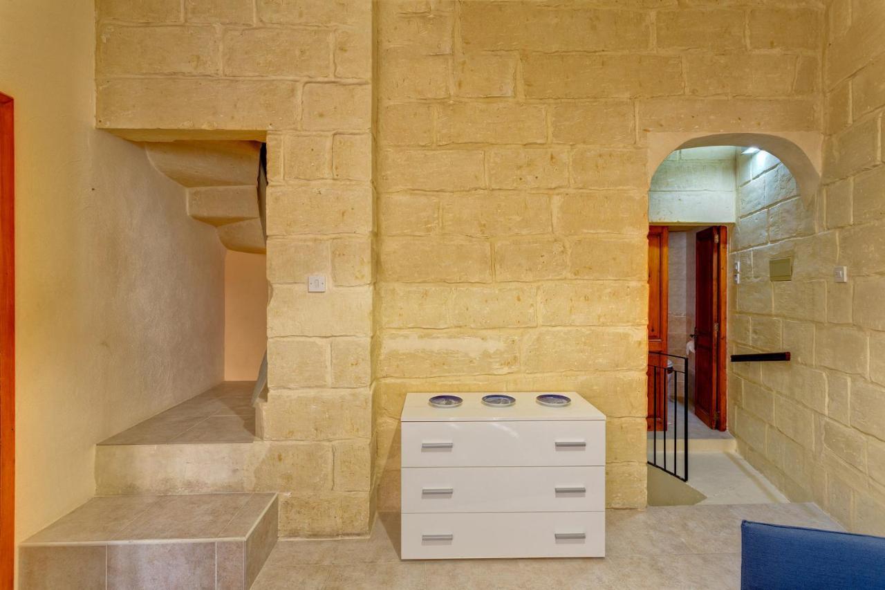 Traditional Maltese Townhouse, Roof Terrace And Views 센글리아 외부 사진